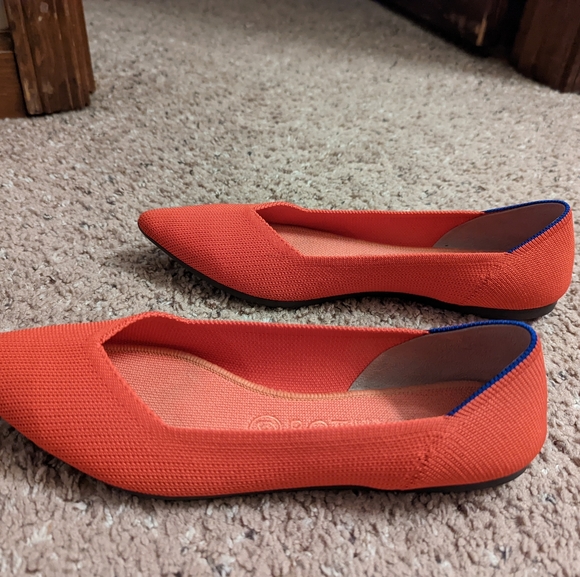 Rothy's The Point flat in Flame 🔥 (discontinued color) - Picture 4 of 9